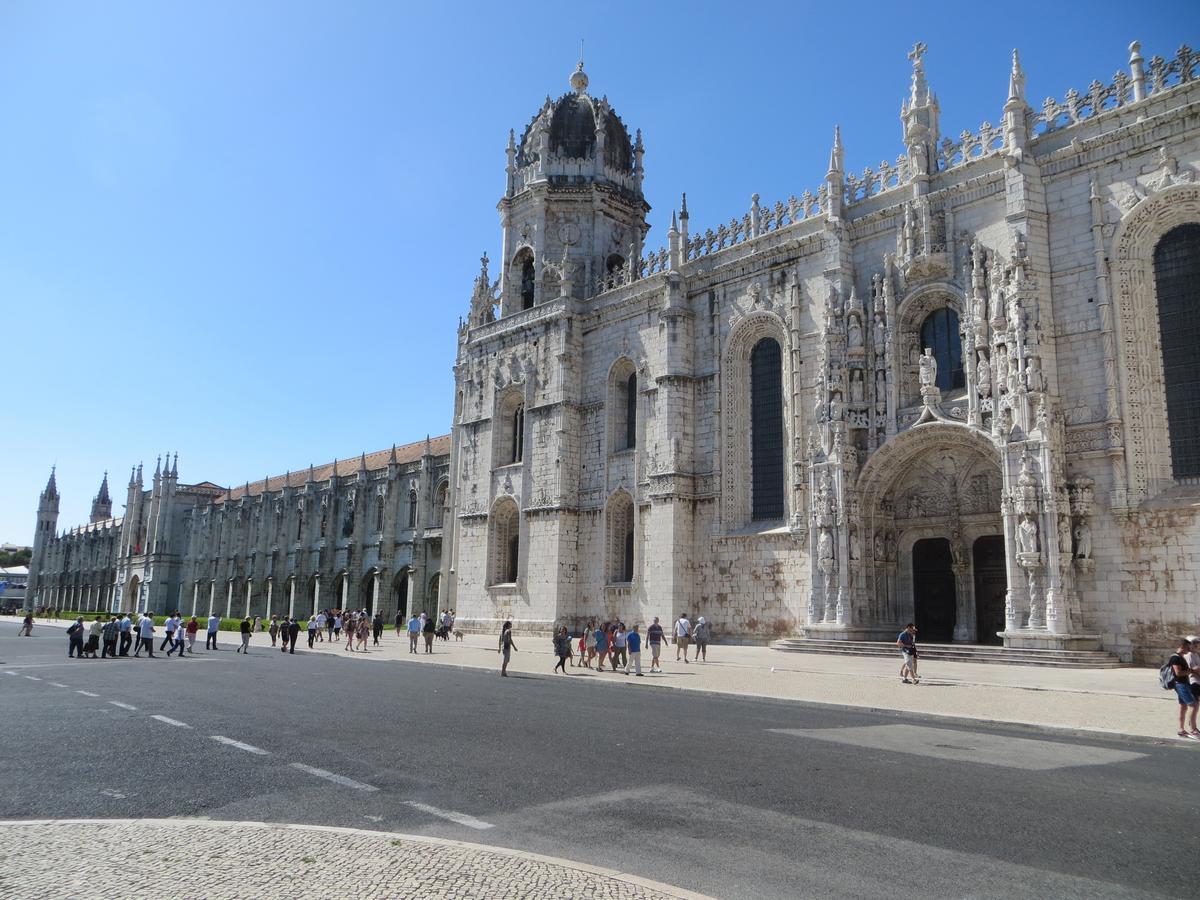 Go Native Lisbon - Principe Real Apartamento Exterior foto